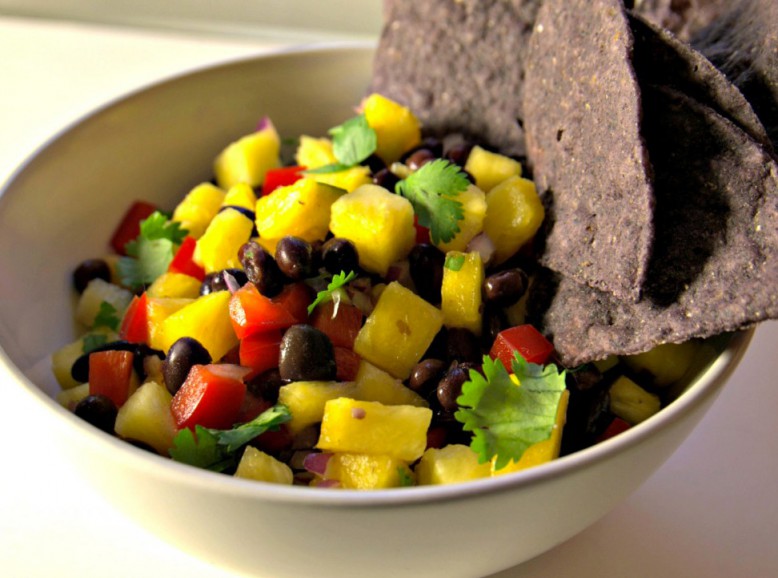 Réaliser une salsa maison à l'ananas